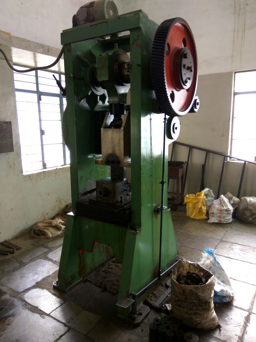 75 (Ton) Press Machine