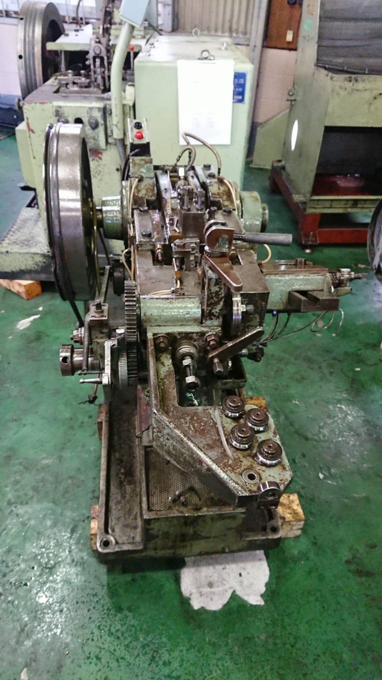 M3x20 1 die 3 blow header machine