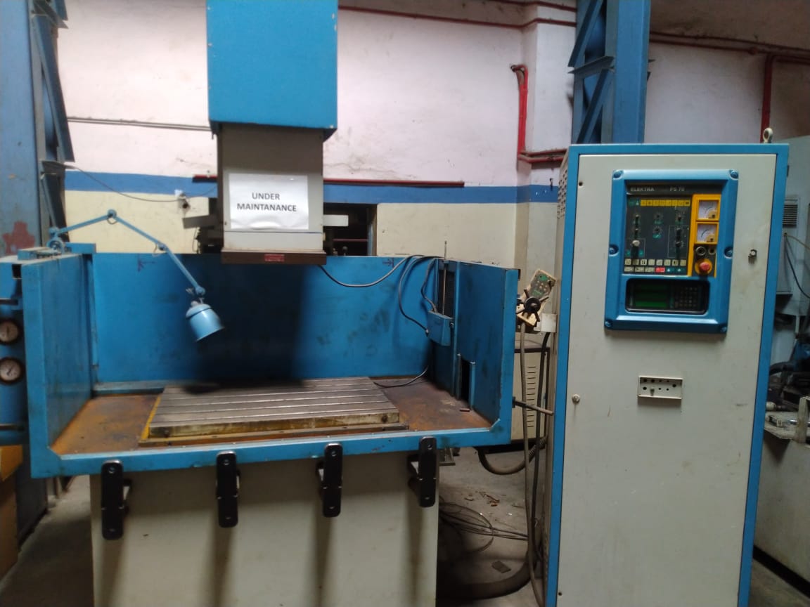 1250 x 800 x 550 mm Surface grinding machine