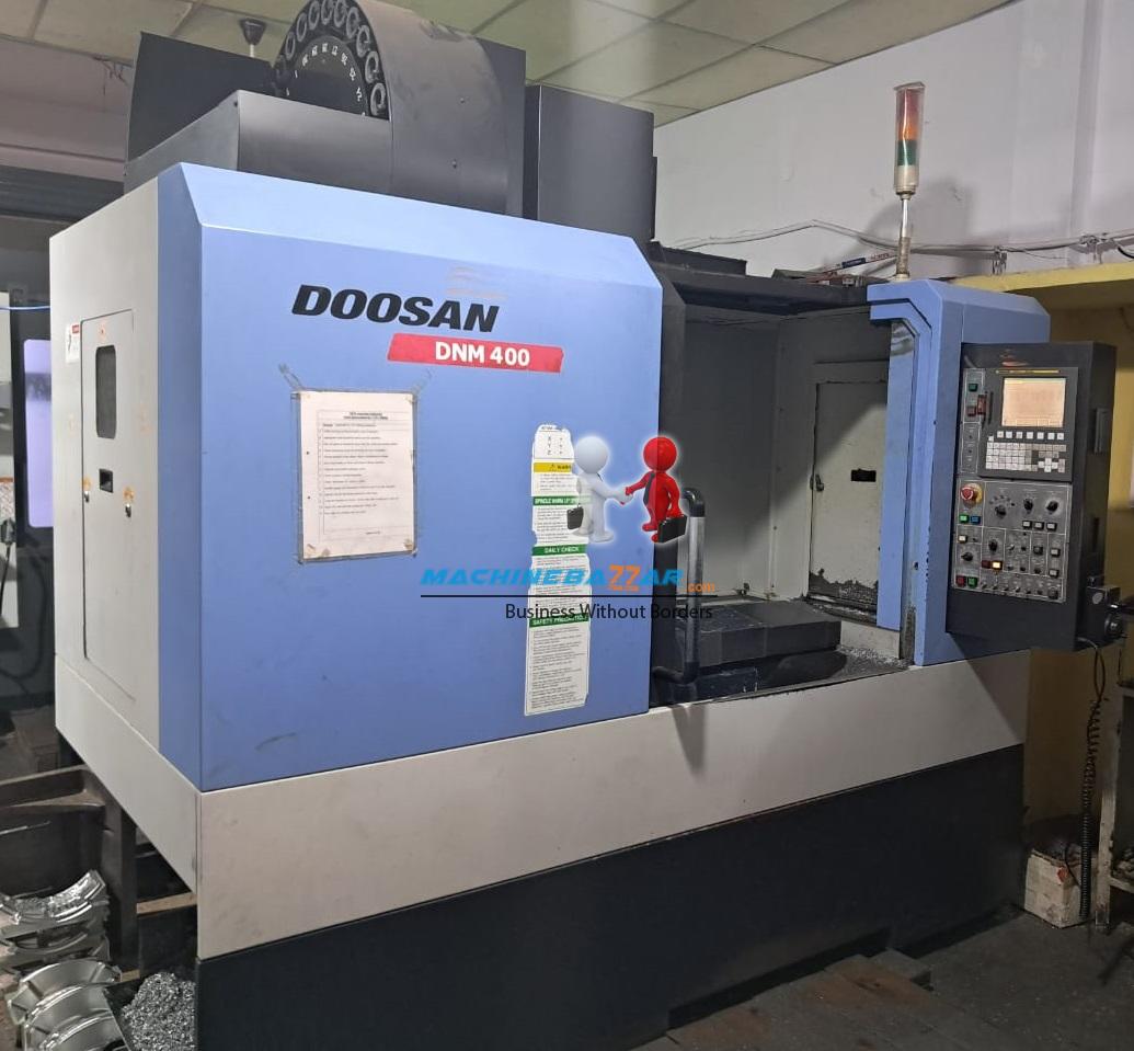 450 X 450 X 800 Doosan 3 Axis  VMC machine 