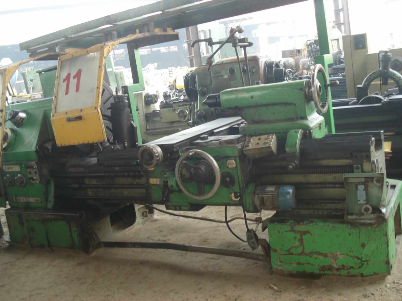 3000 mm (length) Heavy duty Lathe machine