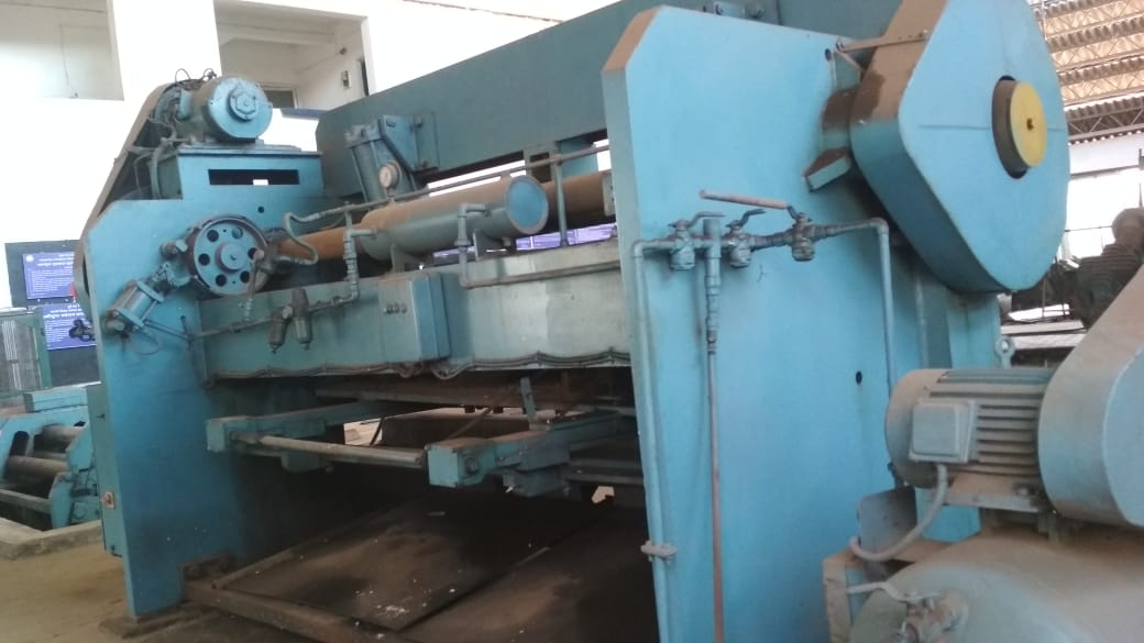 3200 x 1600 x 16 mm(thickness) Mechanical Shearing Press