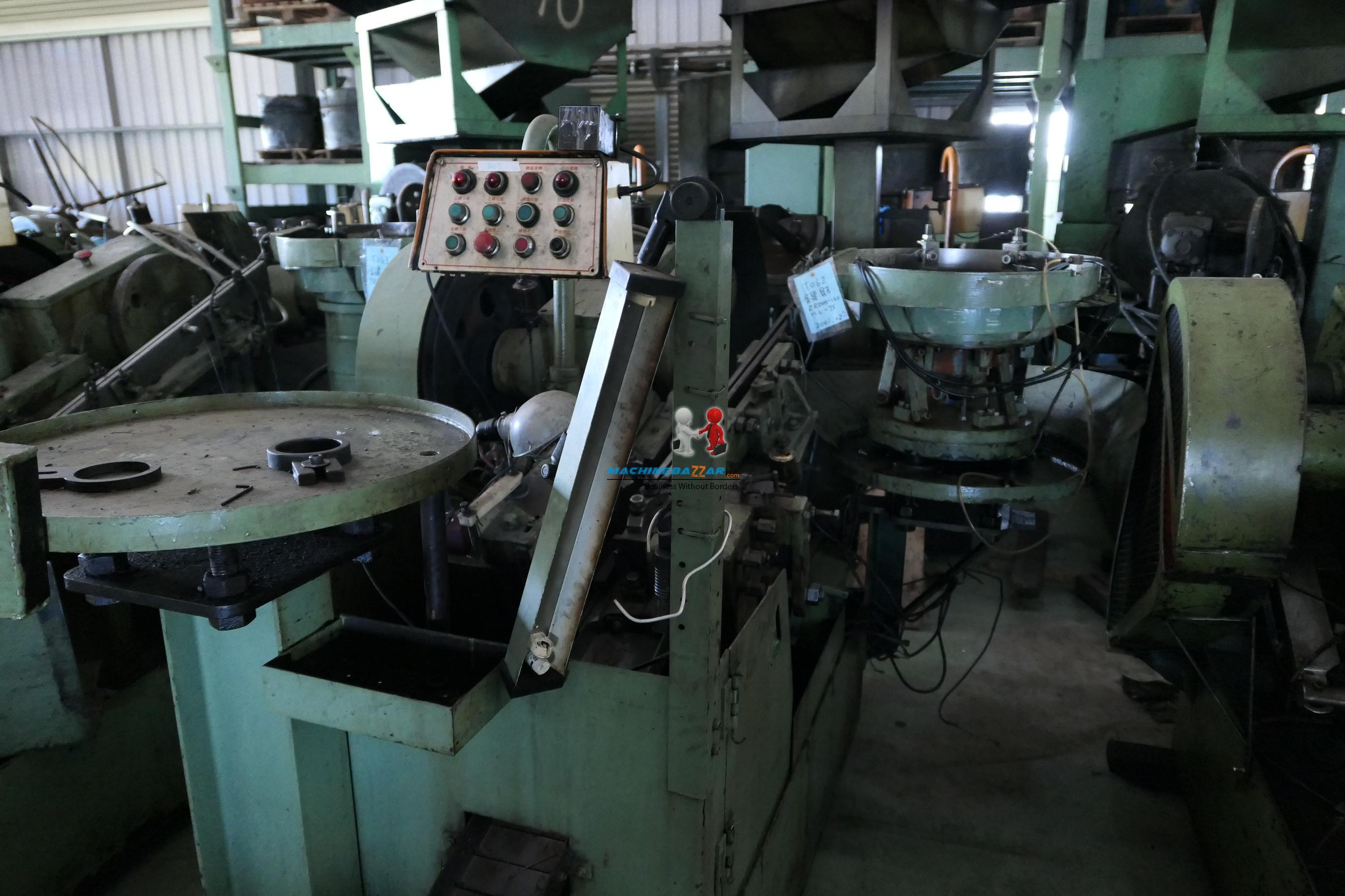 M8 x 75 Chien Tsai Flat die thread rolling machine