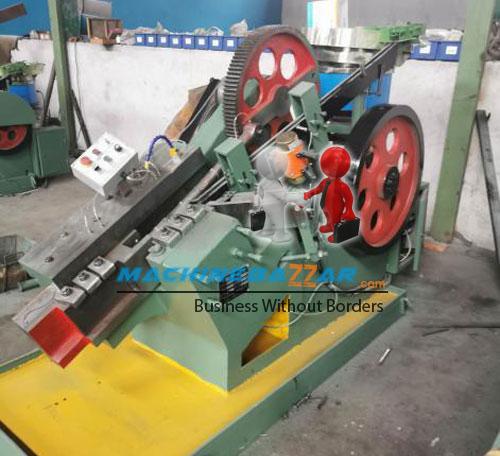 Flat die thread rolling machine