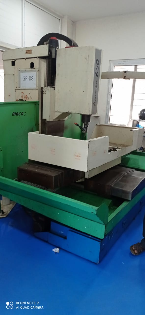 650 X 400 X 400 (Axis size) 3 Axis VMC Machine