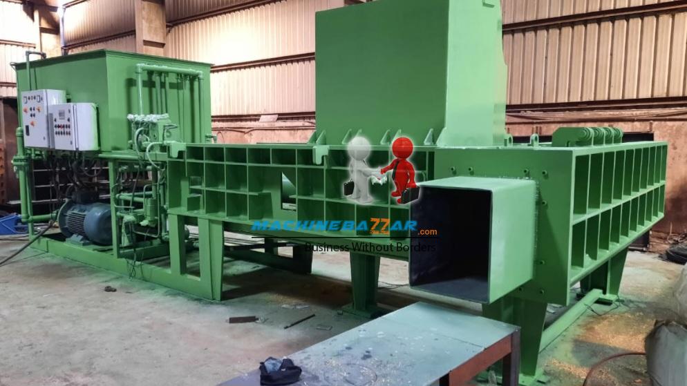 Twin Ram horizontal Baler for hey 