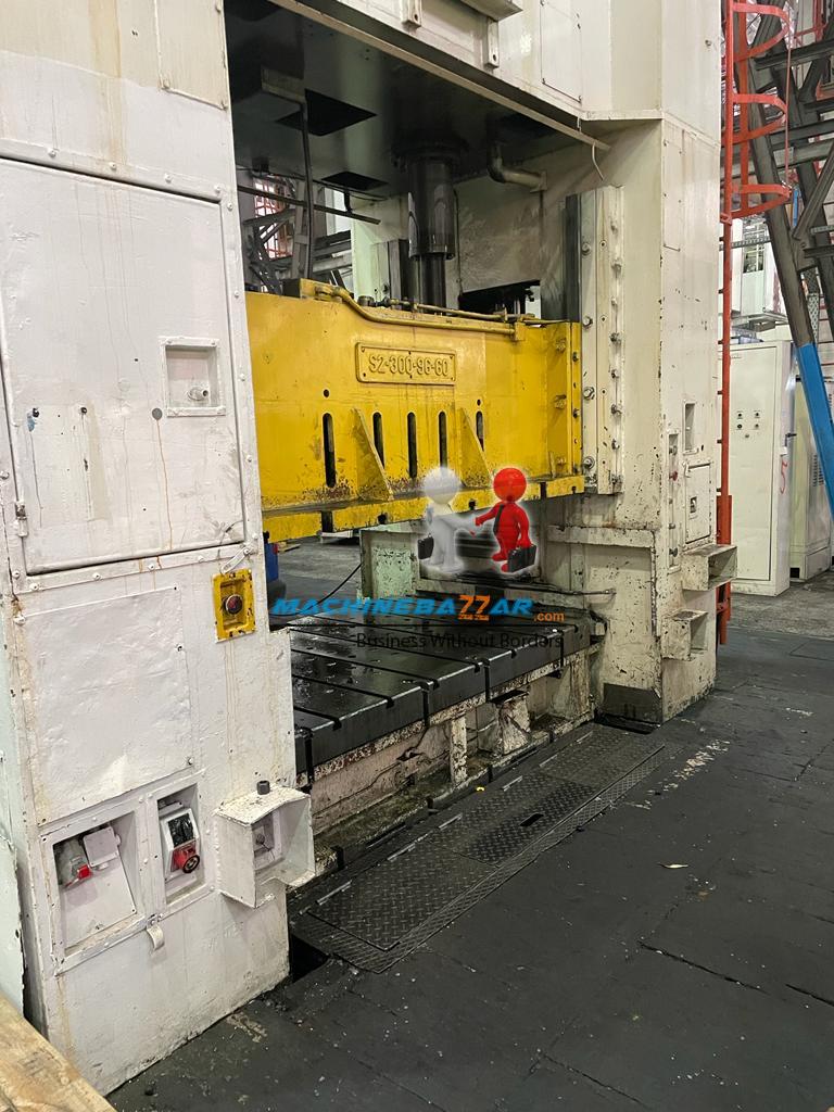 300 TON Hydraulic press machine