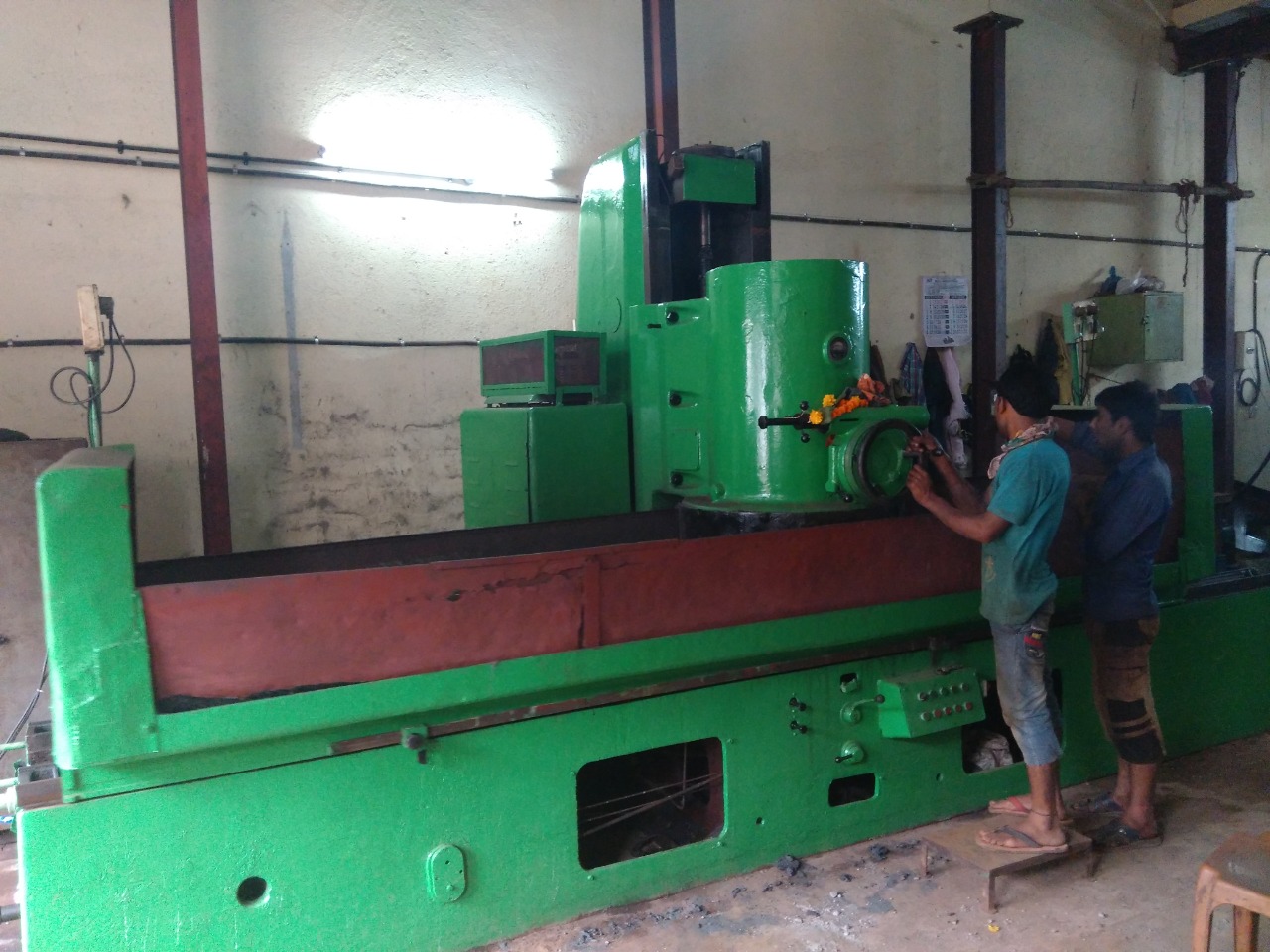 2000 X 750 X 400 Surface Grinding Machine