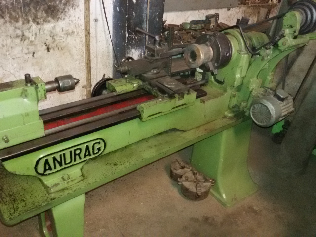 1525 (Length) Medium Duty Lathe Machine