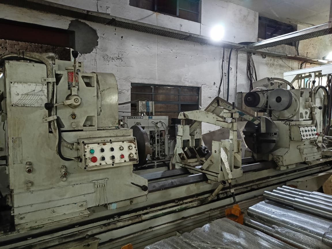 2400 x 320 (dia) Cylindrical Grinding Machine