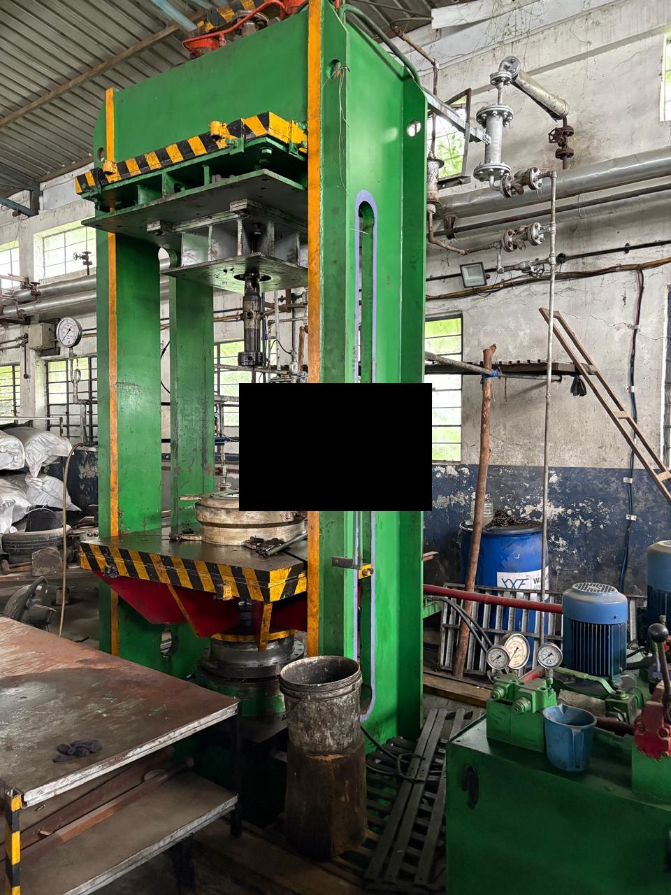 tyre bladder curing press hydraulic 400 ton